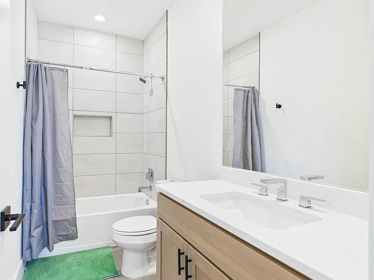 2940 Huffman Way #C — Photo 22