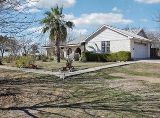 2001 Goforth Rd, Niederwald, TX 78640