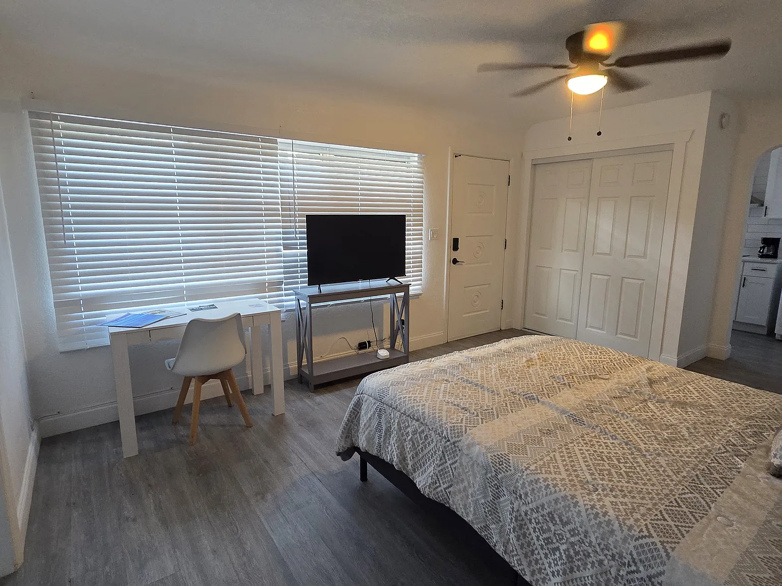 1 bed, $1,200 — Photo 1
