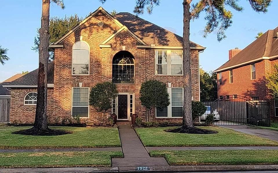 1st image of 7922 Scenic Canyon Ln