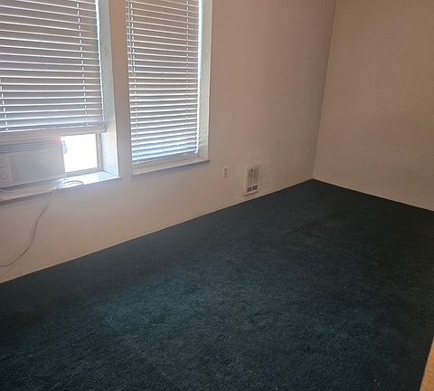 2nd image of 119 Columbia St NW #1