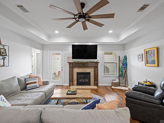 5th image of 2801 Silverton Dr