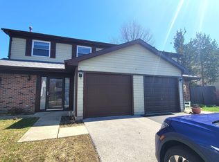 3945 Port Dr, Hanover Park, IL 60133