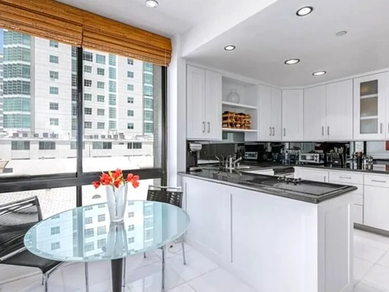 10350 Wilshire Blvd #404 — Photo 6