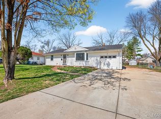 5 Kenwood Dr, Hazelwood, MO
