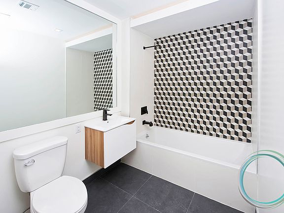 5th image of 1875 Atlantic Ave #9M