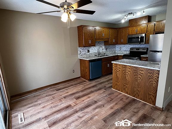 5th image of 12929 Oliver Ave S
