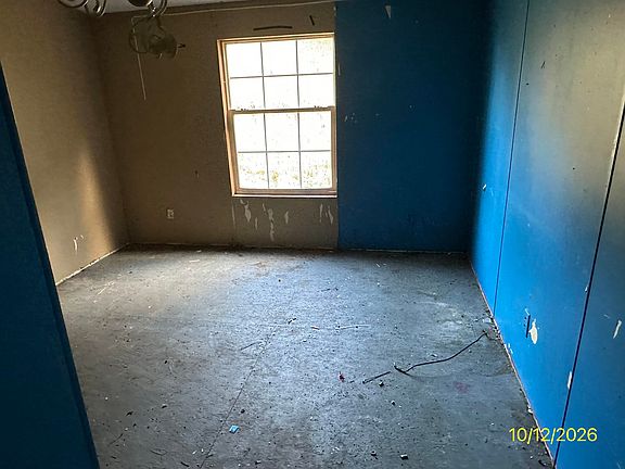 4th image of 998 Meetinghouse Branch Rd