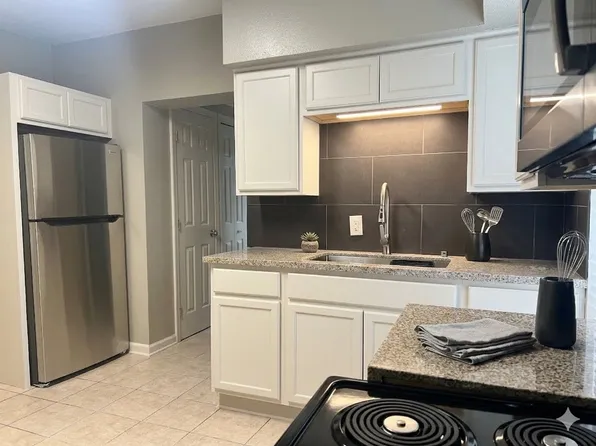400 Avenue B, Marrero, LA 70072