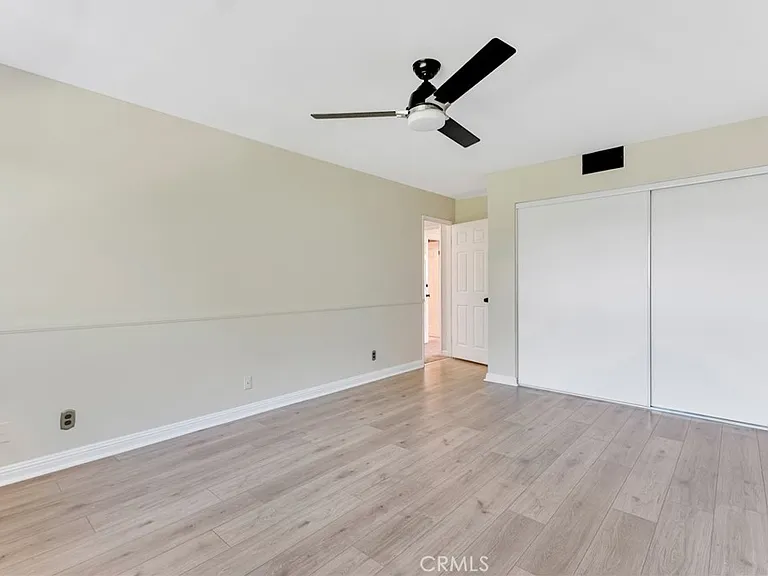 22781 Macfarlane Dr — Photo 30