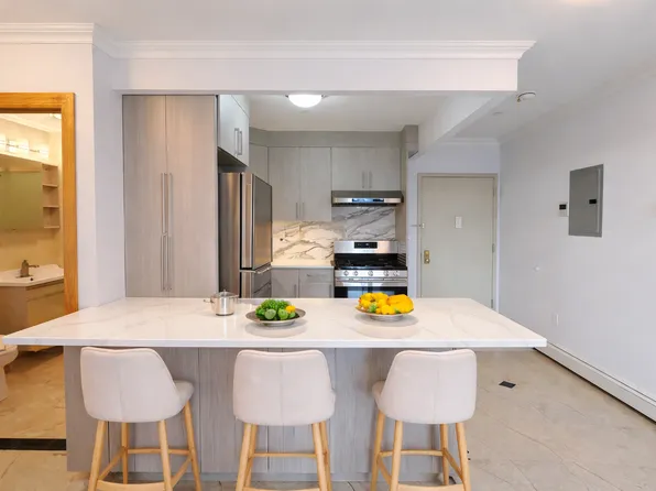 8616 21st Avenue image 1 of 8