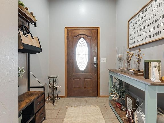 3rd image of 8751 Simpson Rd