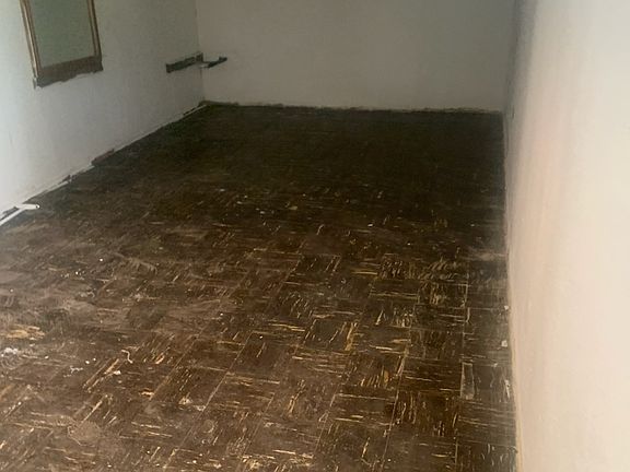 5th image of 414 Jehling Dr #3