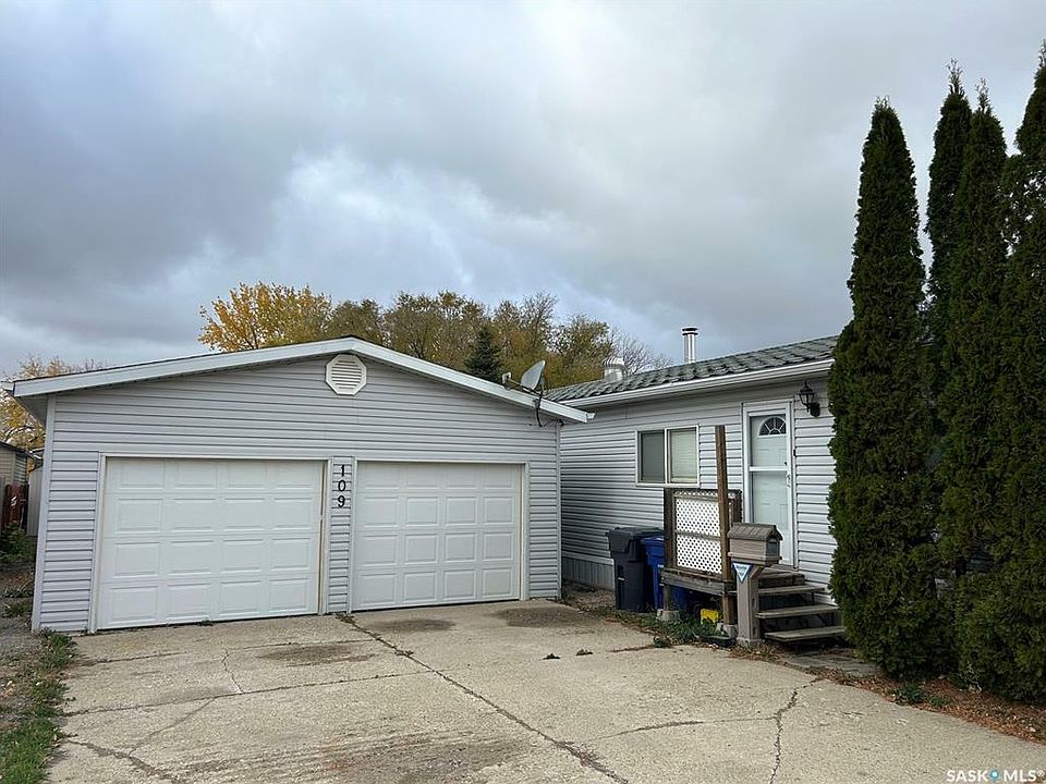 1st image of 109 Laing Cres