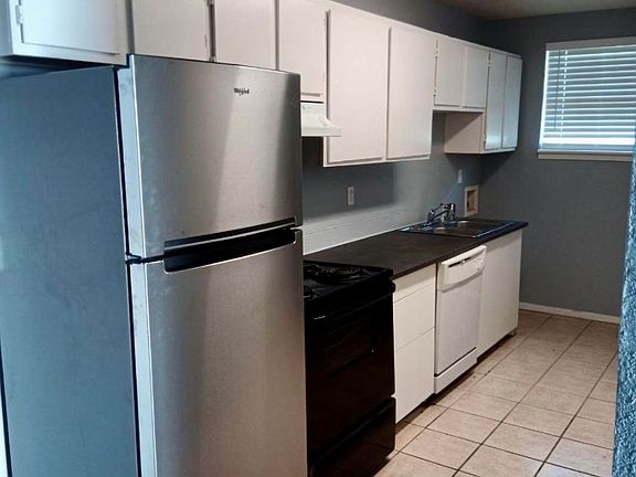 3rd image of 7394 Cottonwood Creek Rd #7394B