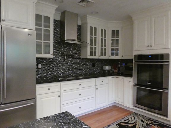 5th image of 65 E Mall Dr