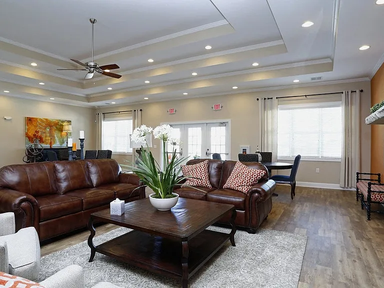 Summerwind Apartments — Photo 7