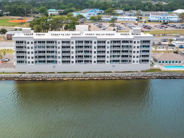 1825 Riverside Dr #409, Titusville, FL 32780