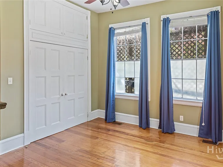 15 E Jones St #1B — Photo 11