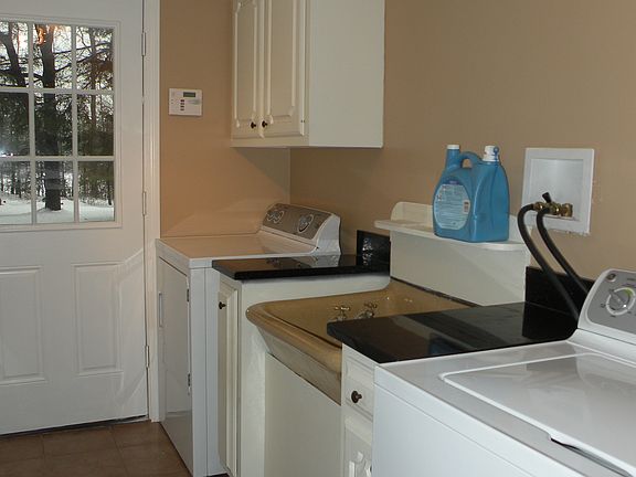 4th image of 277 River Rd