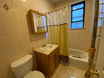 Rented by Sterea Agency