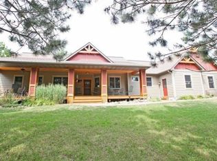 698 Pine Timber Ln, Hudson, WI 54016