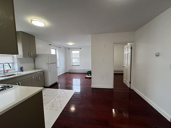 3rd image of 30 Coale Ave Floor 2