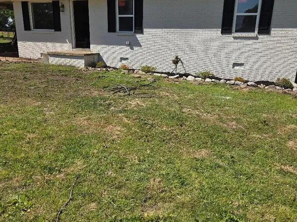 53 Scarbrough St E, Friendship, TN 38034
