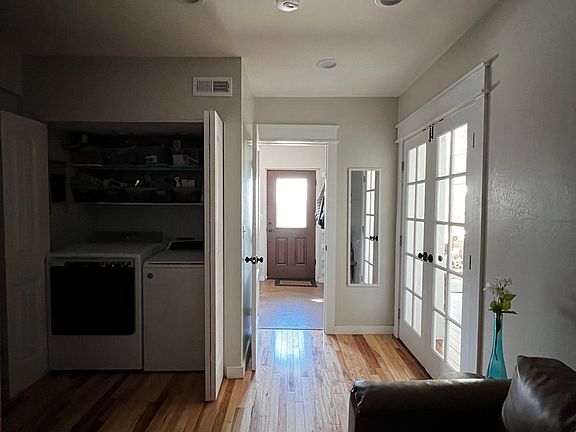 Office, Laundry, entry/mud room