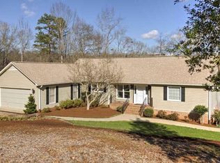 1444 Coneross Point Dr, Seneca, SC 29678