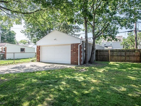 2nd image of 8325 Whitehaven Dr