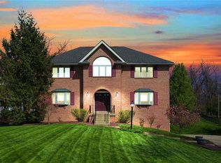 1020 Manor Vue Ct, Delmont, PA