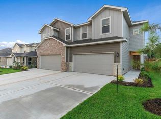 146 Parkgate #B, Conroe, TX 77304