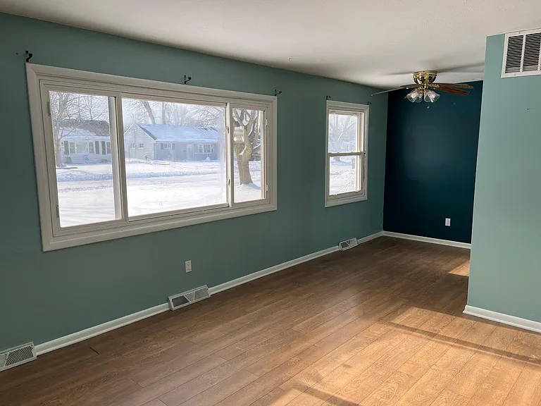 4271 Belle Ave — Photo 4