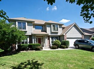 523 Waubonsee Cir, Oswego, IL 60543