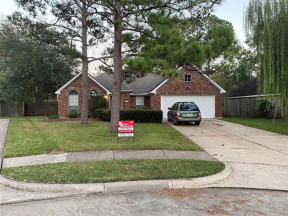 1st image of 1901 Waterford Way