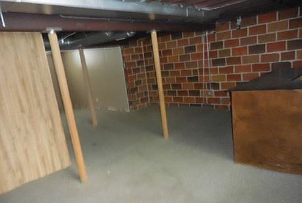 2nd image of 8916 Southmoor Ave