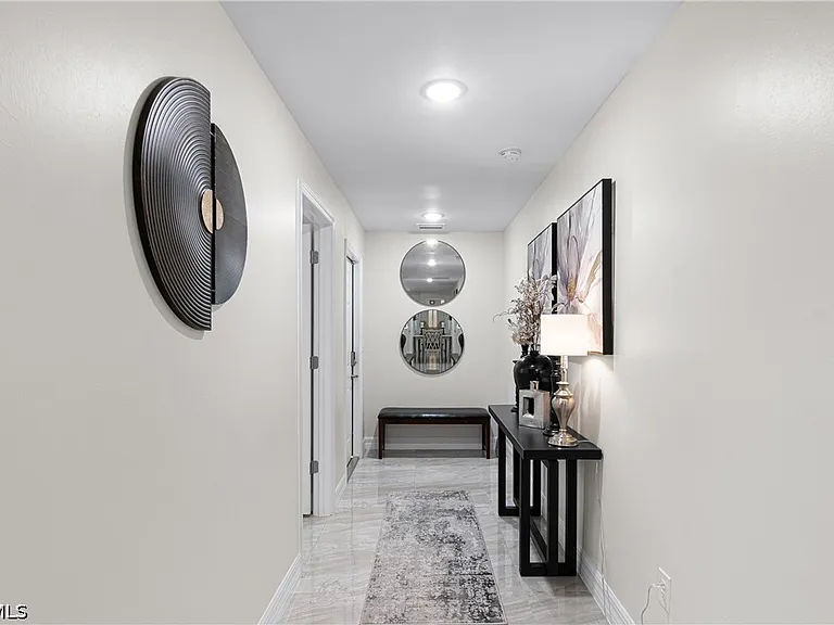 1137 Edgerton Ave — Photo 4