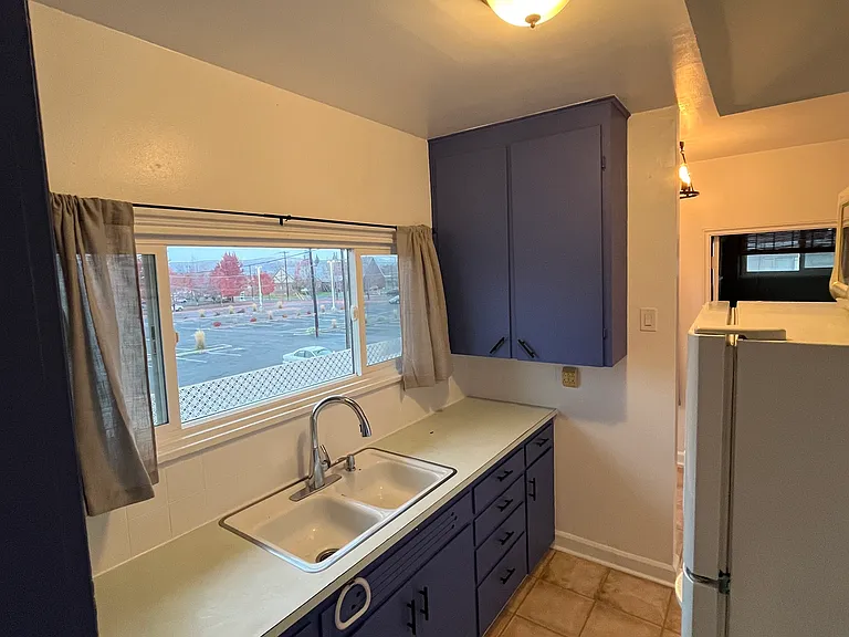 4 S 10th Ave #3 — Photo 10