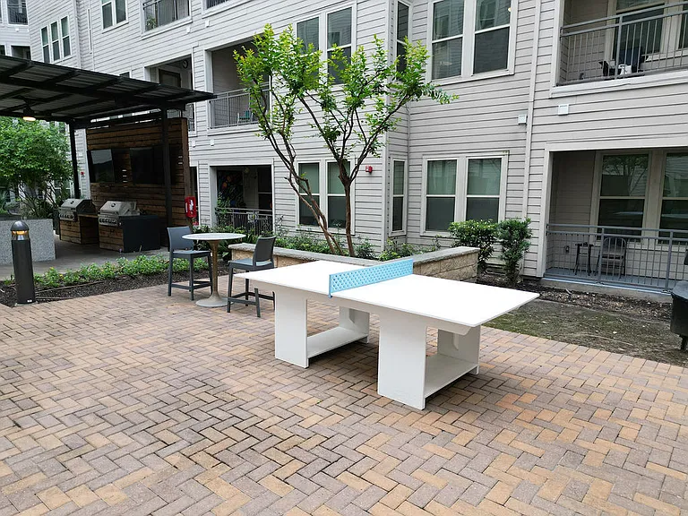 District at Memorial — Photo 11