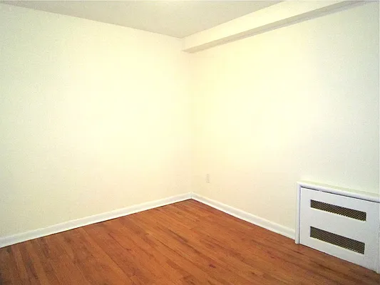 Rented by City Connections Realty | media 8