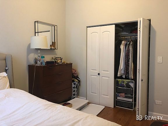 2nd image of 1058 N Damen Ave APT 2F