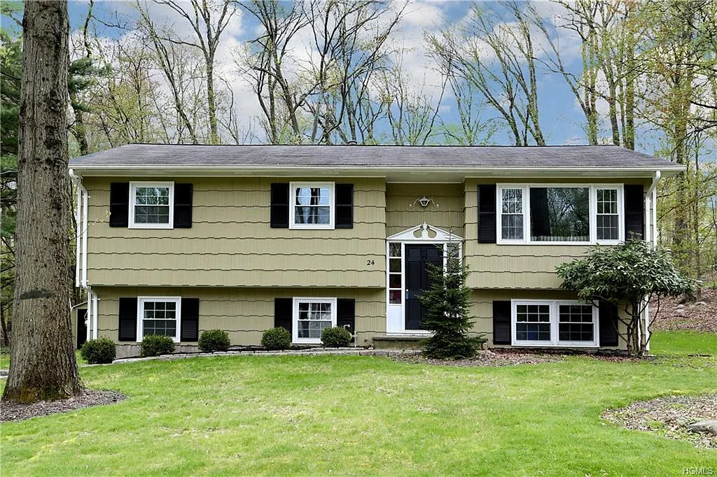 24 Montclair Ave photo 1