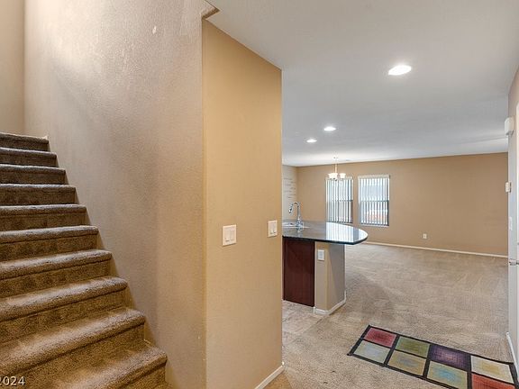 3rd image of 10573 Hamdem Ave
