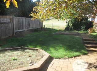 404 Flint Ridge St SE, Salem, OR 97306