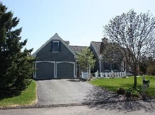 4943 Lilac Way N, Lake Elmo, MN 55042