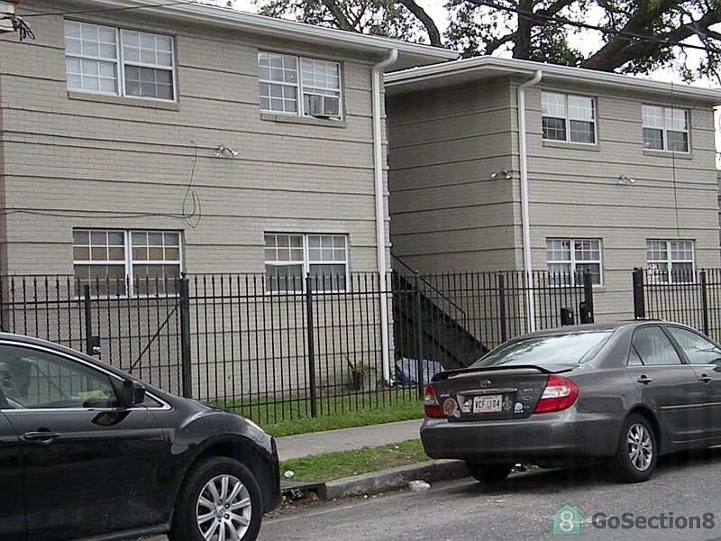 1st image of 2853 Dryades St APT 4