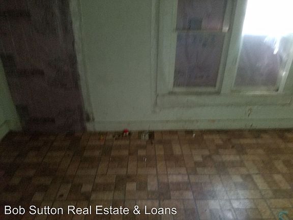 2nd image of 1034 Park Ave