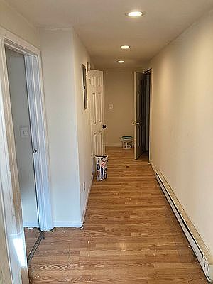 3rd image of 593 Bay St #3F