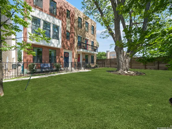 130 N Swiss St #201 #201, San Antonio, TX 78202